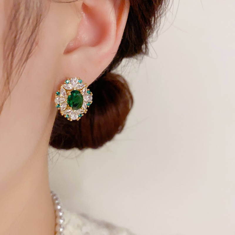 Luxury Minimalist Zircon Emerald Rhombus Earrings S925 Silver image 2