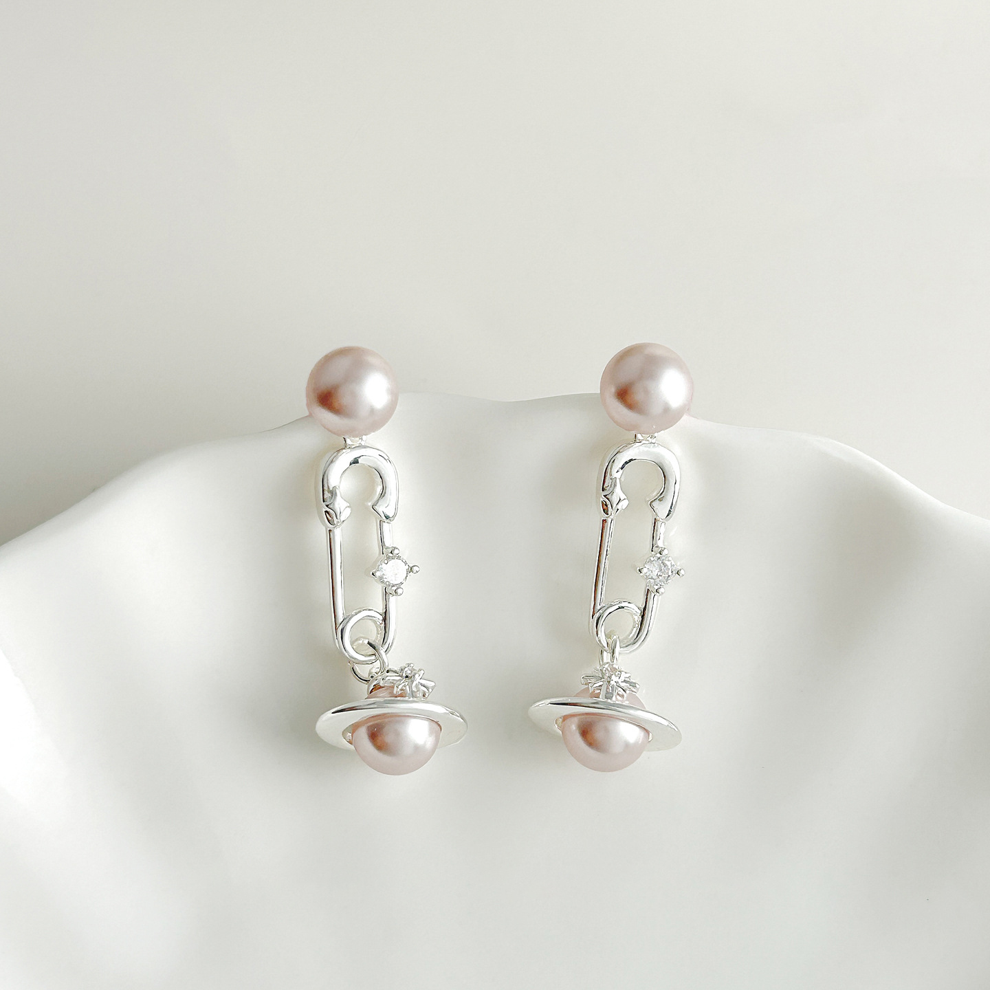 Retro Mantua Rose Pink Pearl Scroll Pin Saturn Earring Unique Design Eardrop image 1