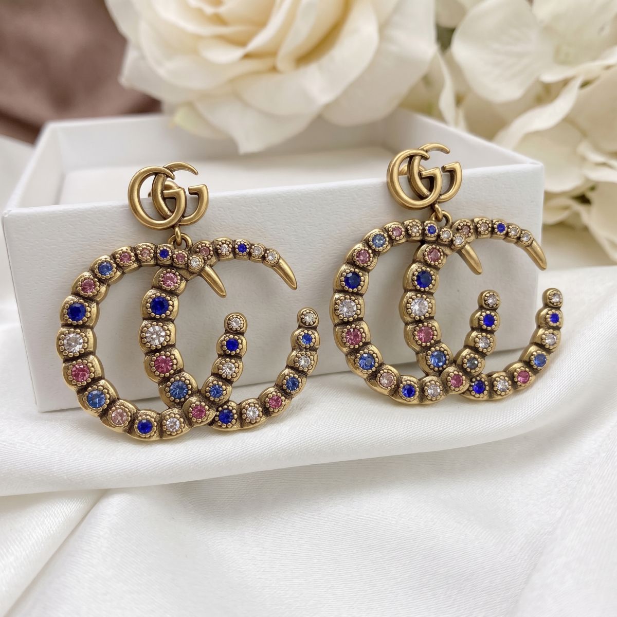 Letter G Luxury Retro Colored Diamond High-end Design Stud Earrings image 2