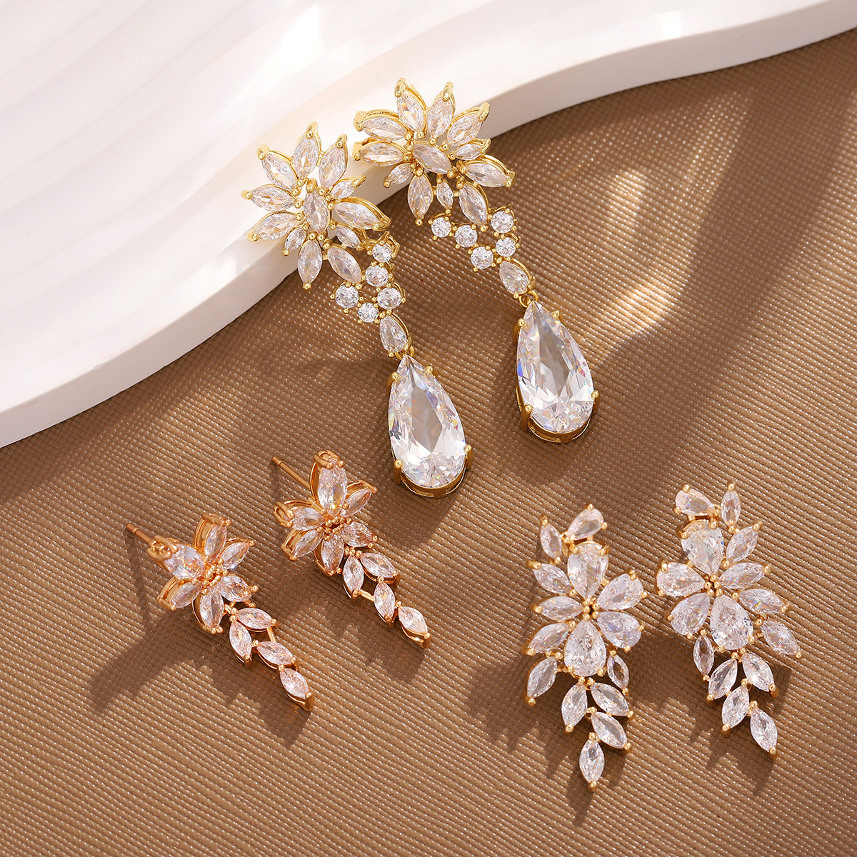 Luxurious Large Zirconium Leaf Petal Waterdrop Party Earrings image 4